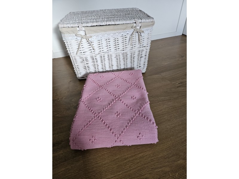 (Esgotado) Tapete artesanal rosa bebé 100% algodão - 150 x 200 cm (Esgotado) Tapete artesanal rosa bebé 100% algodão - 150 x 200 cm